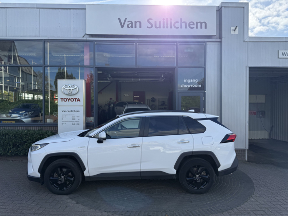Toyota RAV4 2.5 Hybrid AWD Business Plus bij Van Suilichem Auto's in Opheusden